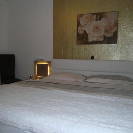 Ferienwohnung Rosentraum Oberotterbach Luaran gambar