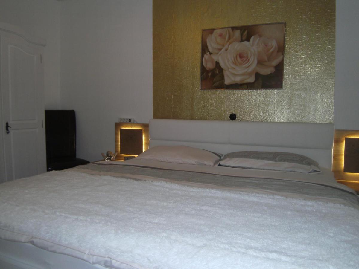Ferienwohnung Rosentraum Oberotterbach Luaran gambar